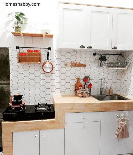 Pemasangan Kitchen Set Pada Ruang Dapur Mungil Di Medan