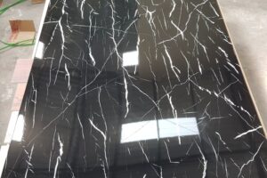PVC Motif Marmer Hitam