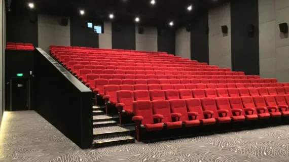 Spesialis Renovasi Atap Bioskop Di Medan